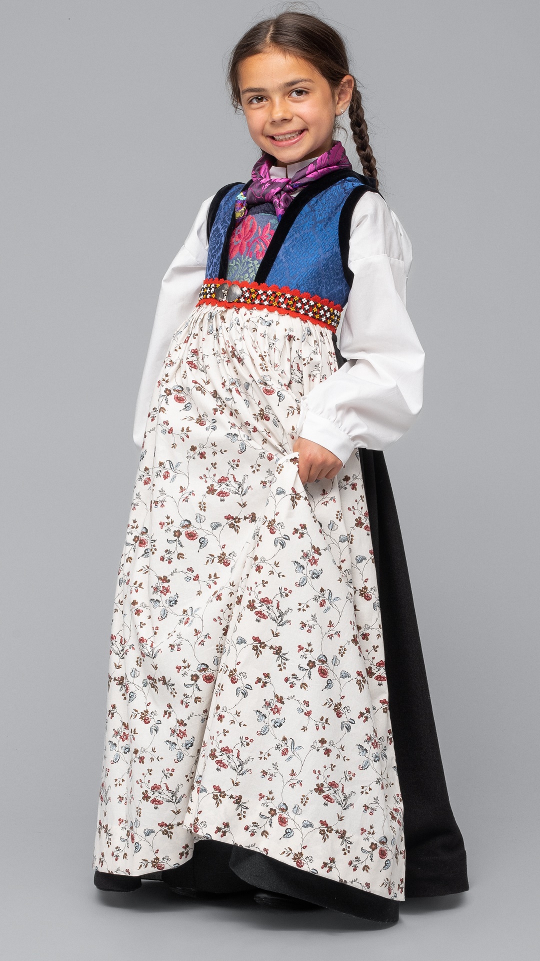 Bilde av Bringeduksdrakt fra Valdres barn