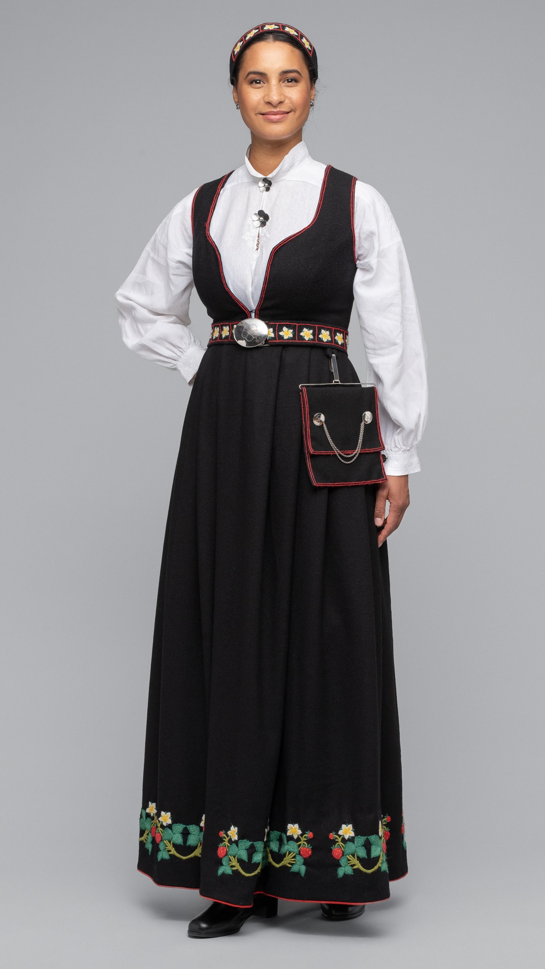 Bilde av Lensvikdrakt