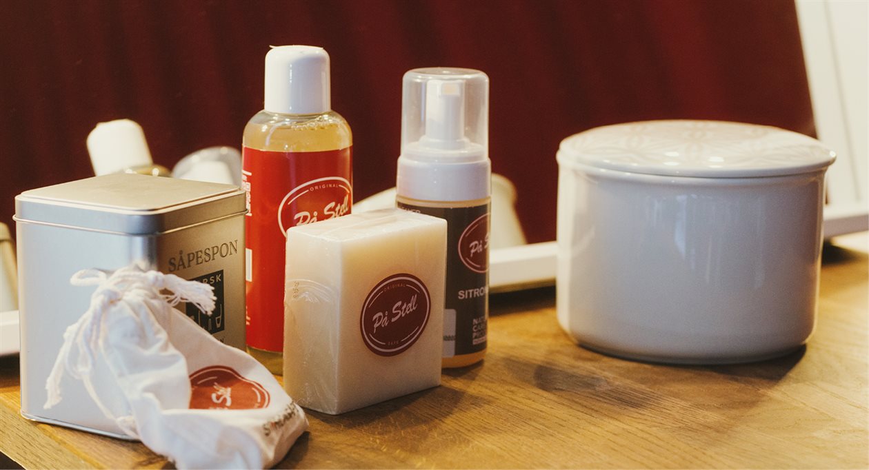 Bilde /fileshare/filarkivroot/Landingsider/Bunadstilbeh%c3%b8r/toppbannere_bunadstilbeh%c3%b8r_stell.jpg