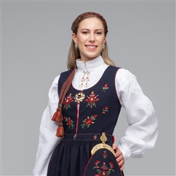 Bilde av Materialpakke Skodjebunad – KUN BUNAD