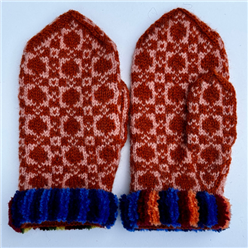 Bilde av Strikkepakke Vestagder Husflids Jubileumsvott 1