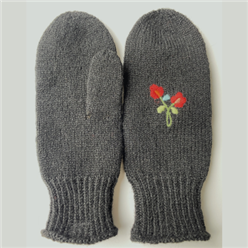 Bilde av STRIKKEPAKKE BRODERTE VOTTER 3