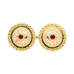 Bilde av Beltespenne med syhol og raud stein, forgylt