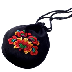 Bilde av Materialpakke til brodert veske til kyrkjestakk