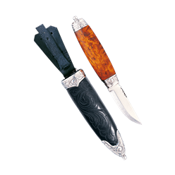 Bilde av Bunadskniv Ola med handskåren slire