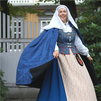 Bilde av Materialpakke cape til Trønderbunad 