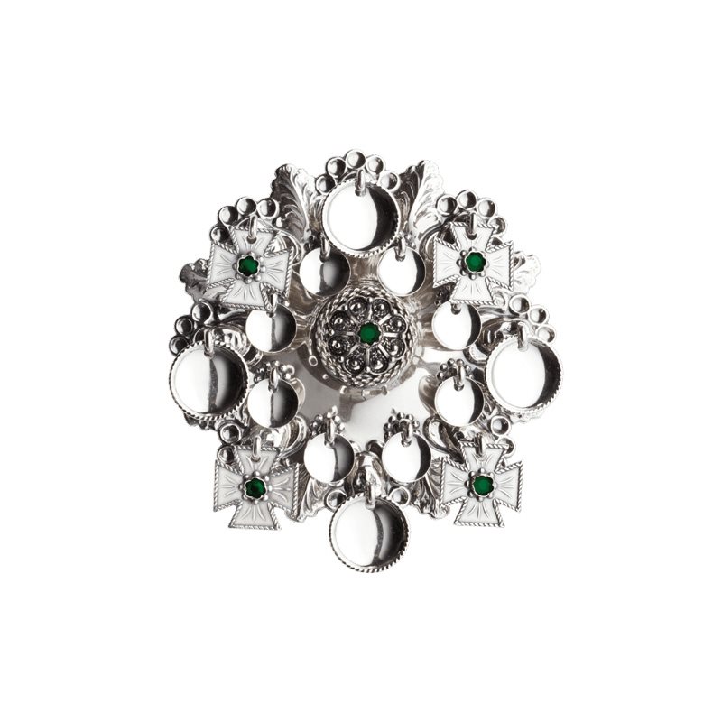 Sølje med grøn stein, oksidert